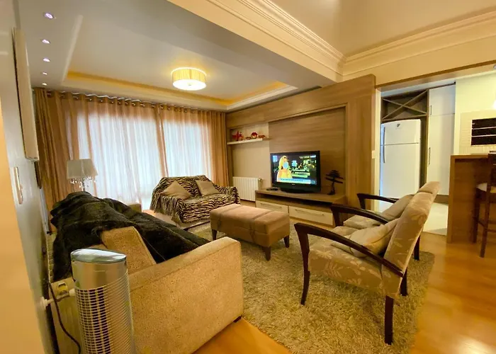 Apartamento Primavera, A 600 Metros Da Rua Coberta, Com 2 Quartos